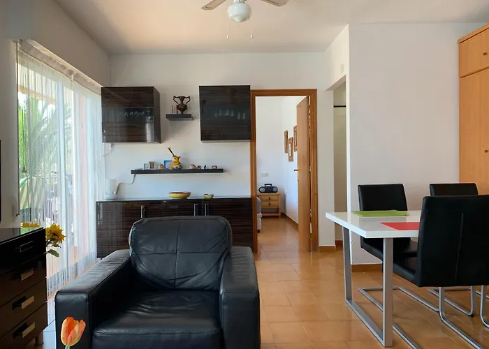 Apartment With Side Seaview 60 Meters From Sea