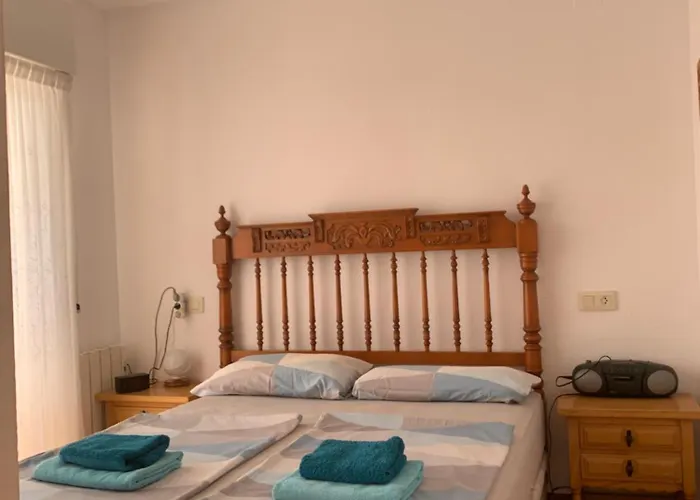 With Side Seaview 60 Meters From Sea *